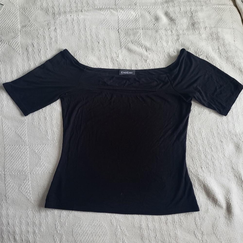 Bebe Black Off-the-Shoulder Fitted Top With Peep Hole